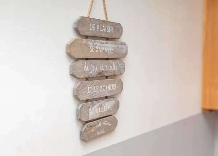 1 Entre 4 Et 6 Personnes Reynès